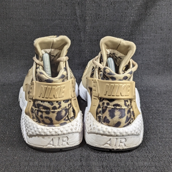Women's Nike Air Huarache Run Leopard Print 725076-200 sz 7.5 - Picture 3 of 9